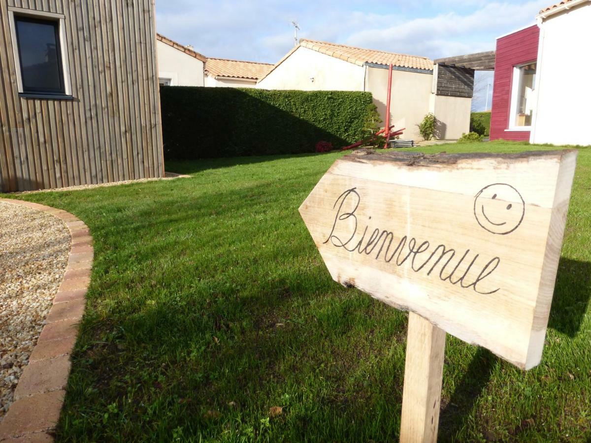 La Cabane Du Bonheur Les Herbiers Buitenkant foto